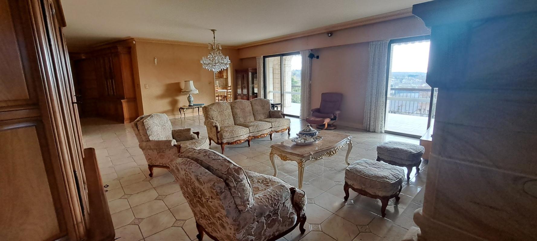 4 bedroom maison in Objat, Corrèze, France