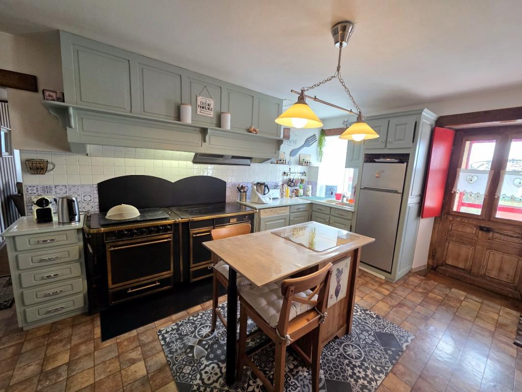 6 bedroom maison in Sauveterre-de-rouergue, Aveyron, France