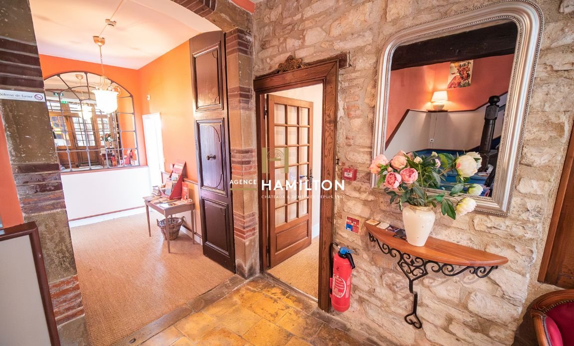 8 bedroom demeure in Cordes-sur-ciel, Tarn, France