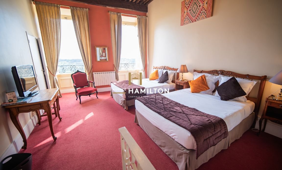 8 bedroom demeure in Cordes-sur-ciel, Tarn, France