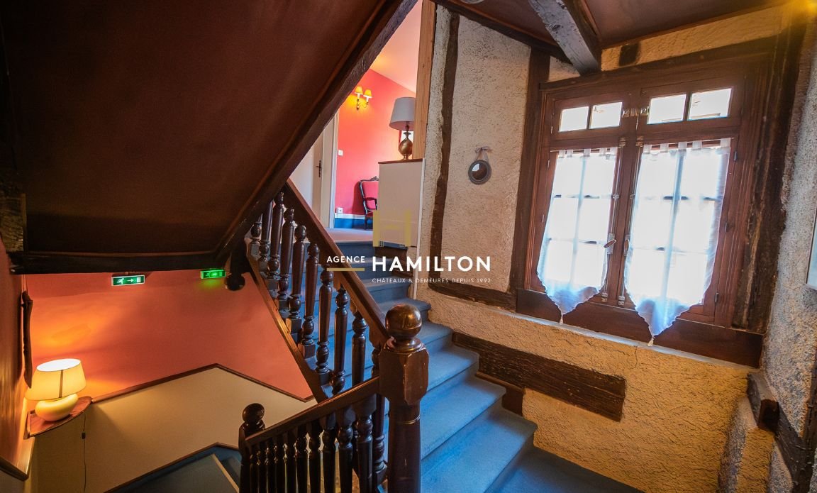 8 bedroom demeure in Cordes-sur-ciel, Tarn, France