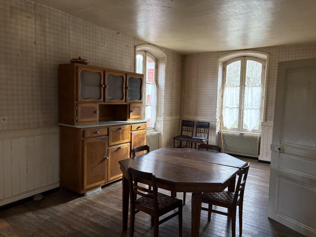 3 bedroom maison in Ayen, Corrèze, France