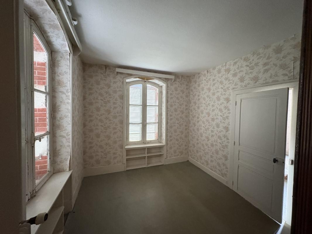 3 bedroom maison in Ayen, Corrèze, France