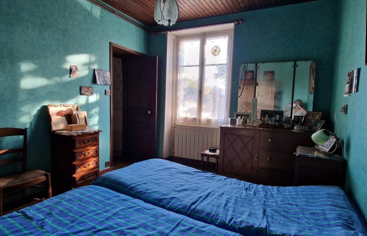 2 bedroom maison en pierres in Saint Gourson, Charente, France