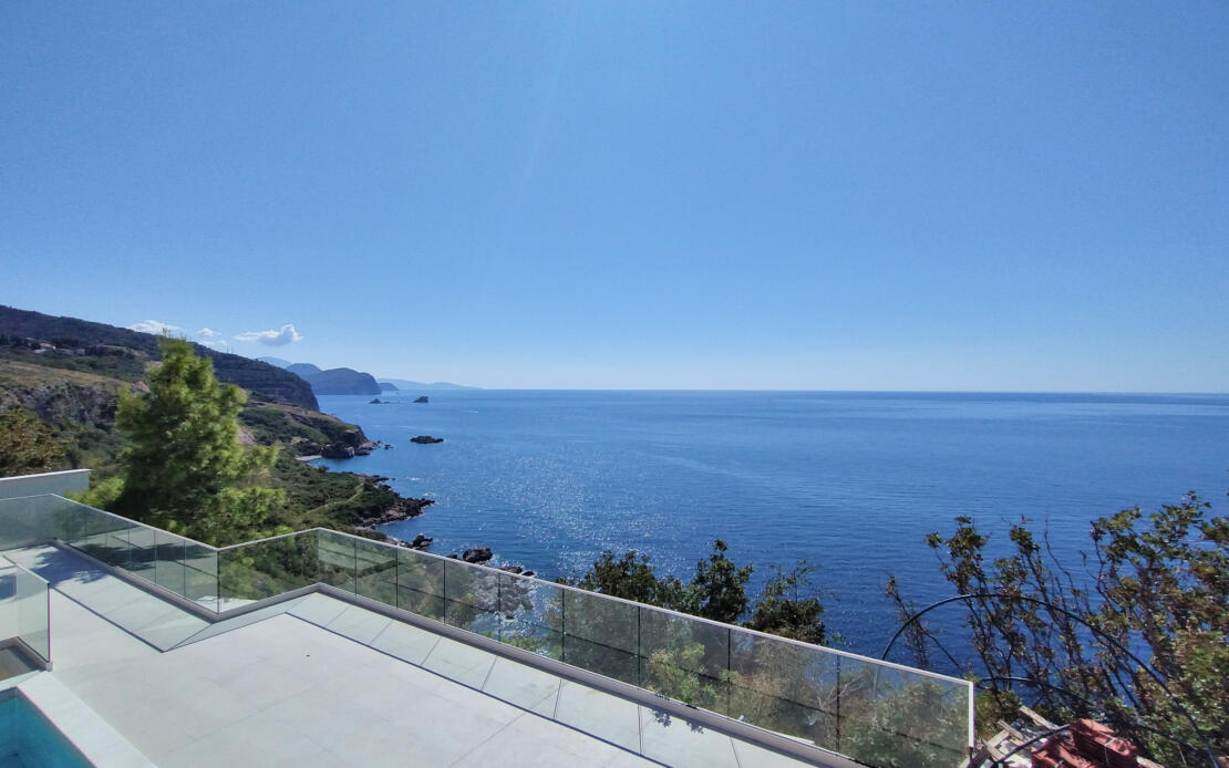 A 270 m2 seaside villa in Budva, nearing completion, is for sale.