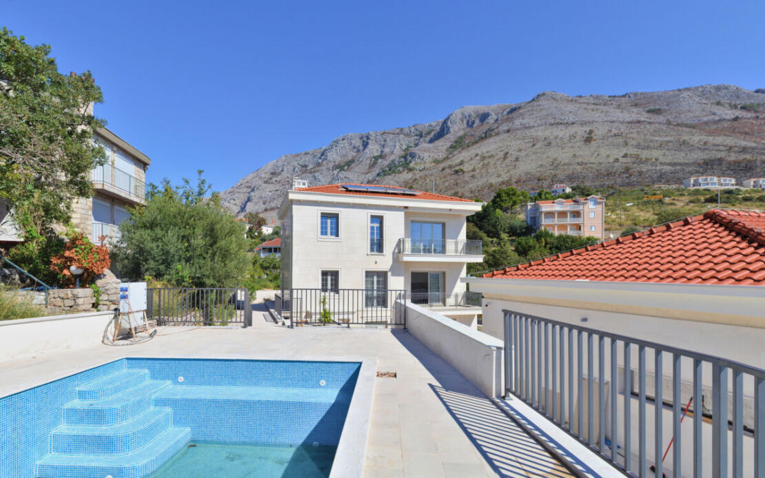 A 270 m2 seaside villa in Budva, nearing completion, is for sale.