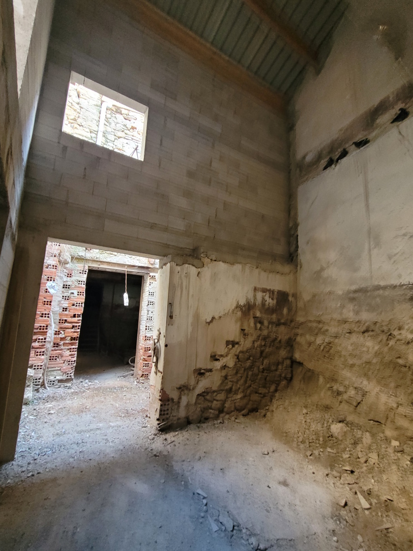 Barn in Autignac, Herault, France – sgf108000eee