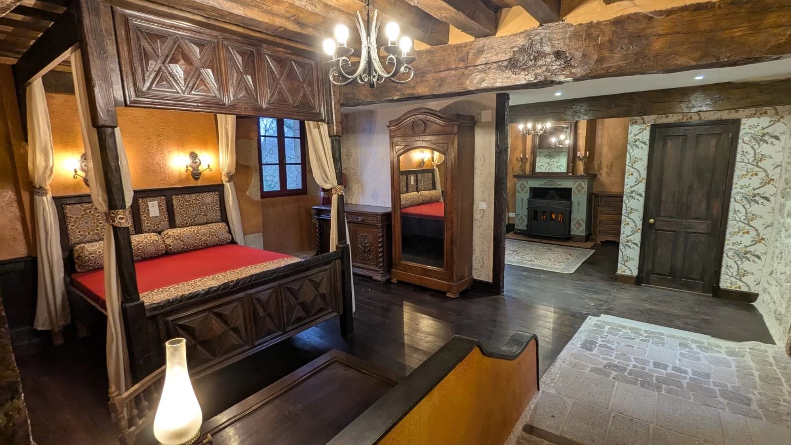 Magical renovated 14th century Relais de Poste, Limousin – France – BVI78062