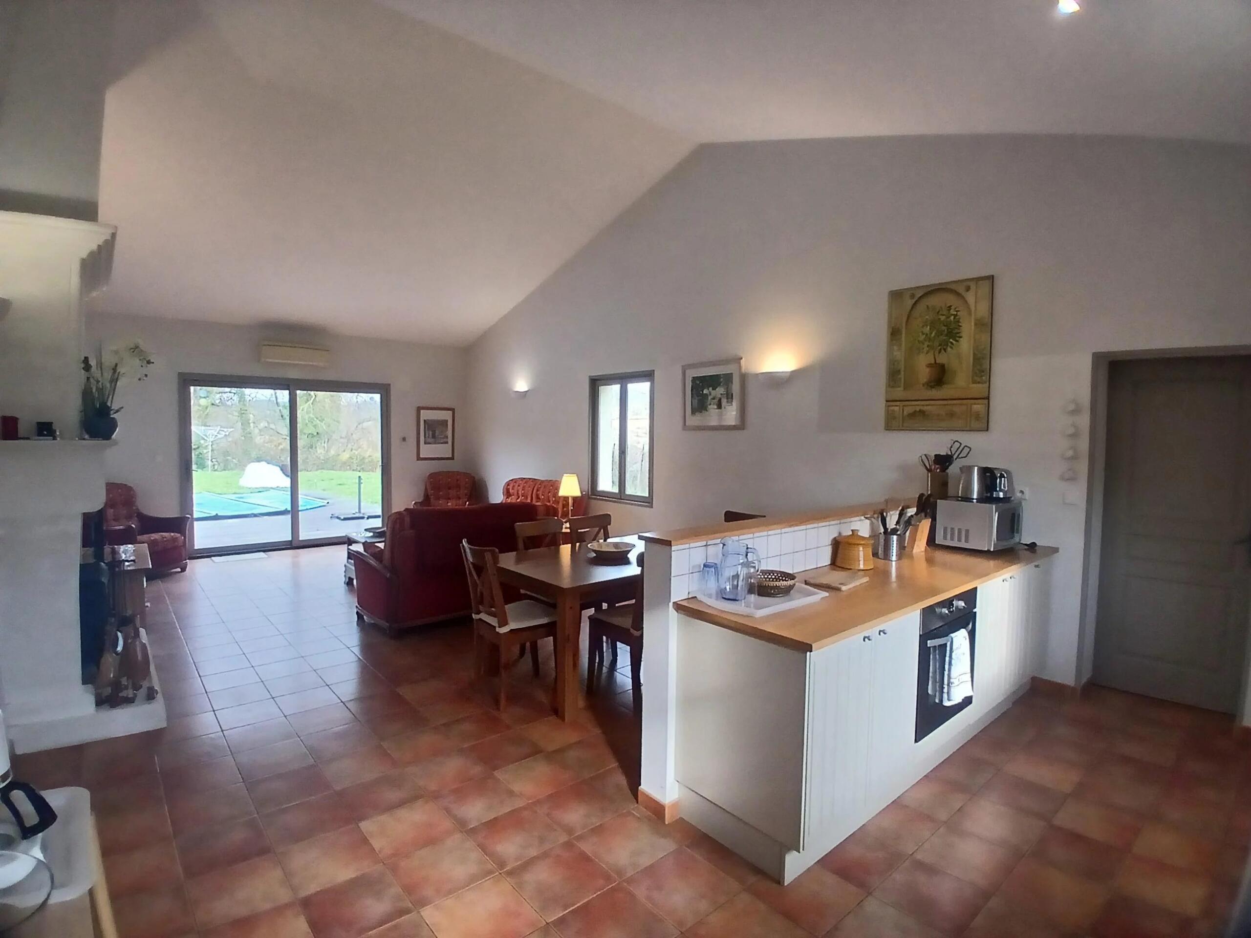 Ground floor 3 bedroom villa with pool on secluded holiday residence, Poitou-Charentes – France – BVI84589