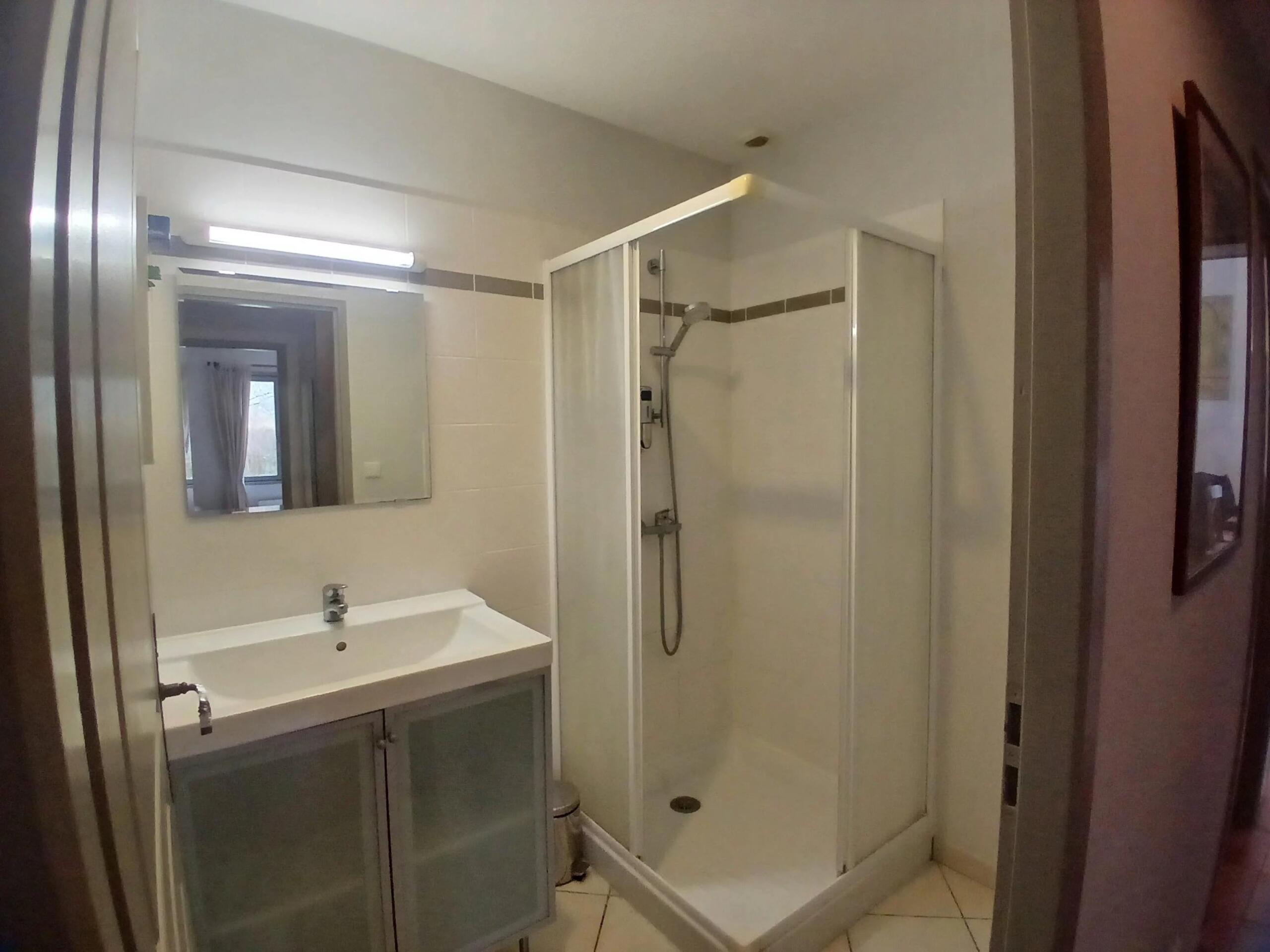 Ground floor 3 bedroom villa with pool on secluded holiday residence, Poitou-Charentes – France – BVI84589