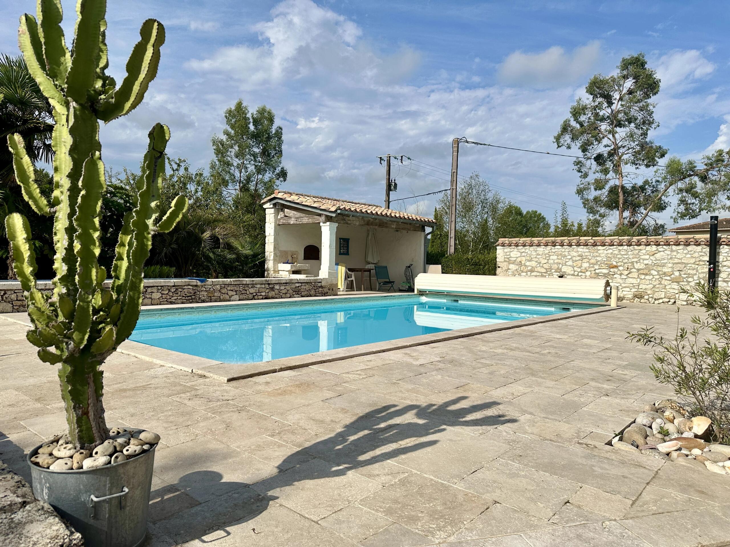 Charming stone house with terrace, pool and barn near Eymet, Aquitaine – France – BVI75266