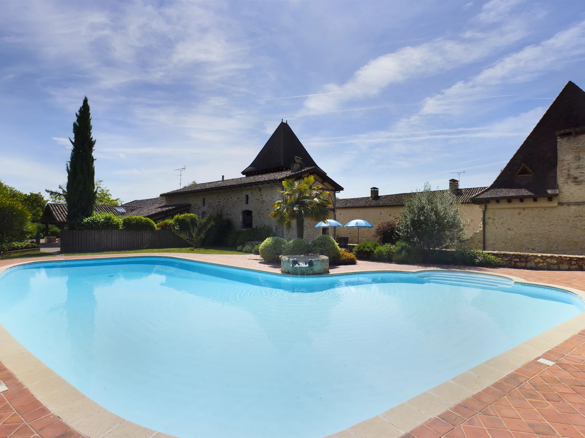 Superb property with 2 swimming pools nestled in the Lot et Garonne countryside, Aquitaine – France – BVI79456