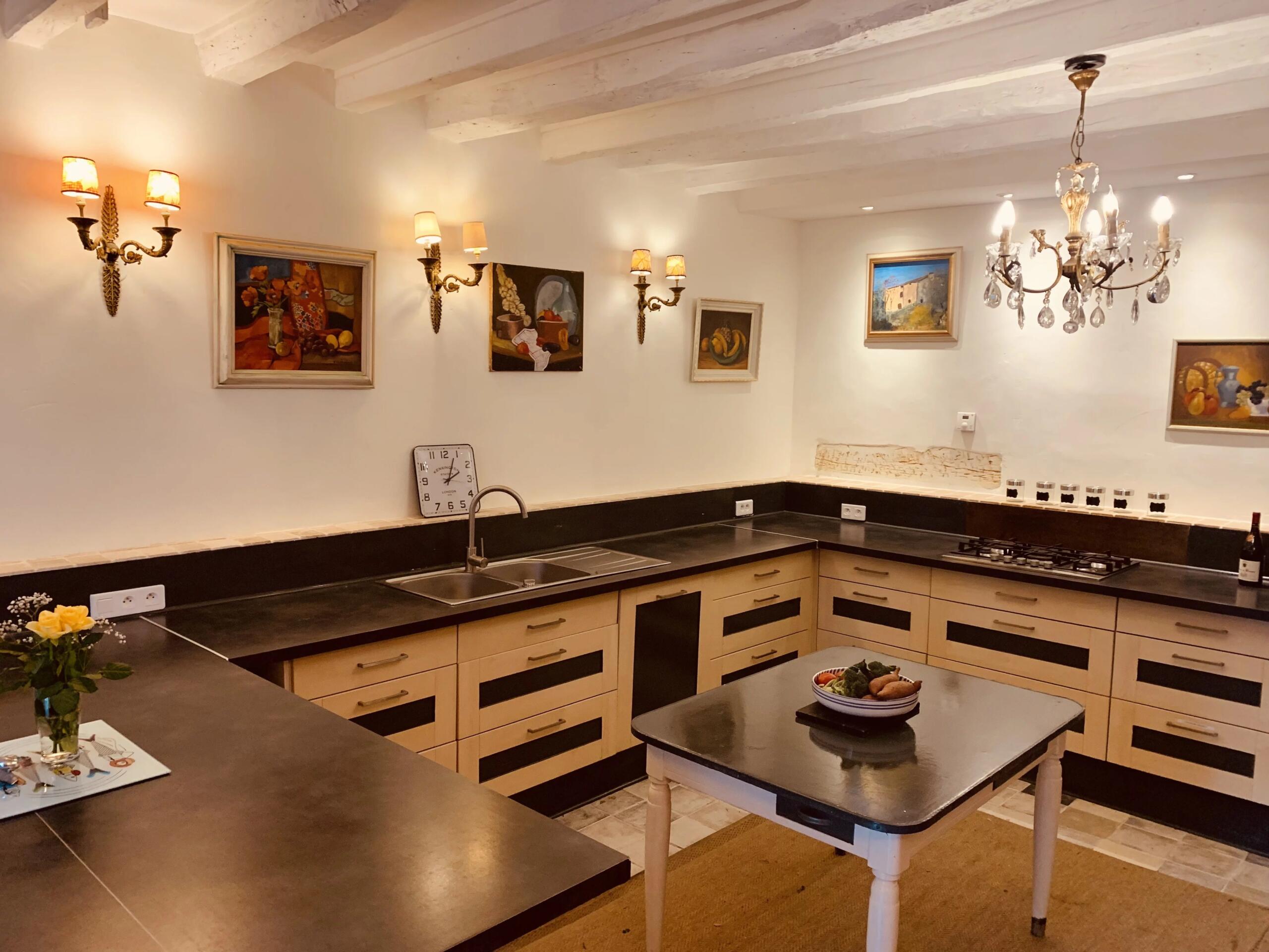 18th century Manor House with Guest Annexe and Swimming Pool, Poitou-Charentes – France – BVI84394