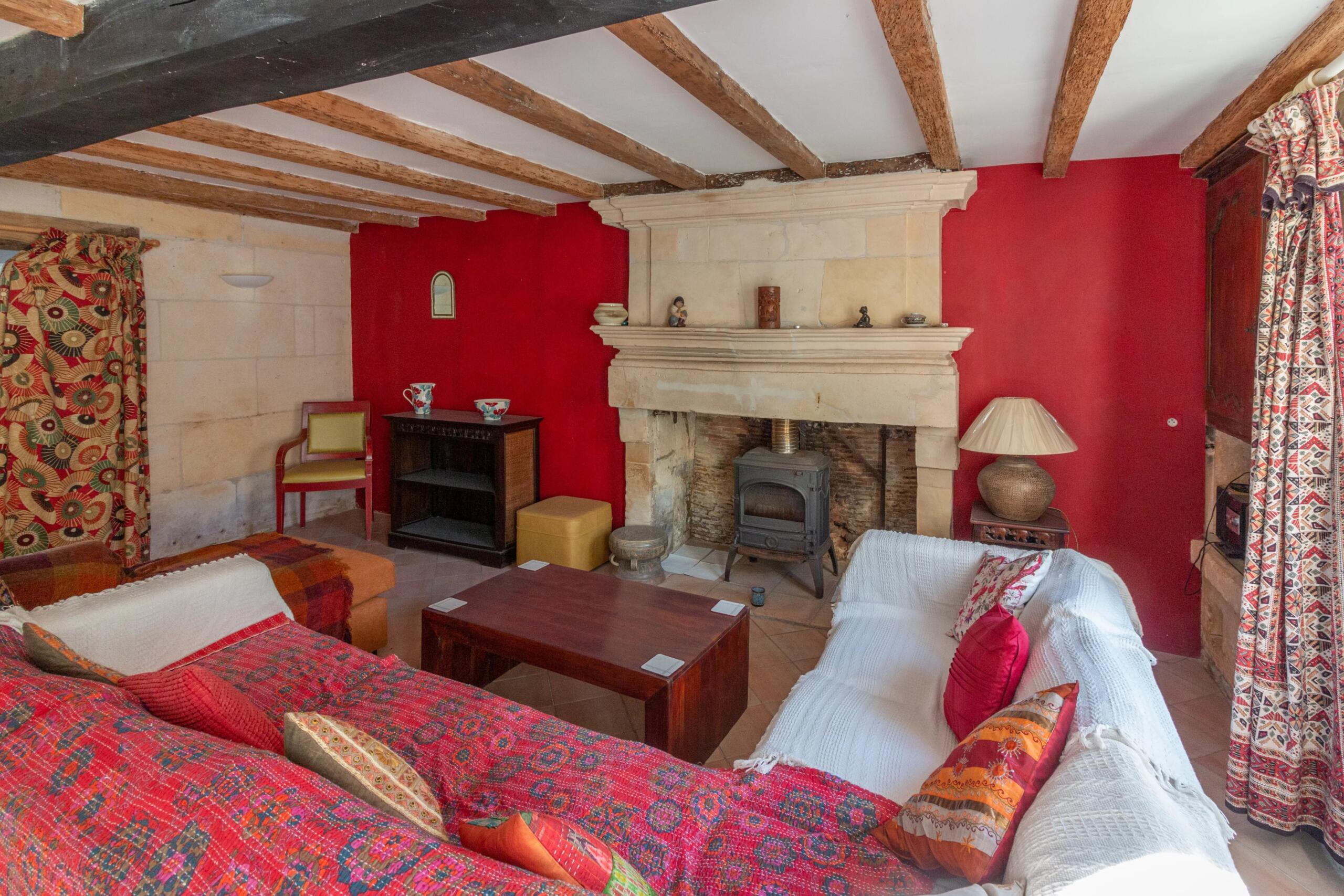 Charming village house with pool and barn, Poitou-Charentes – France – BVI84158