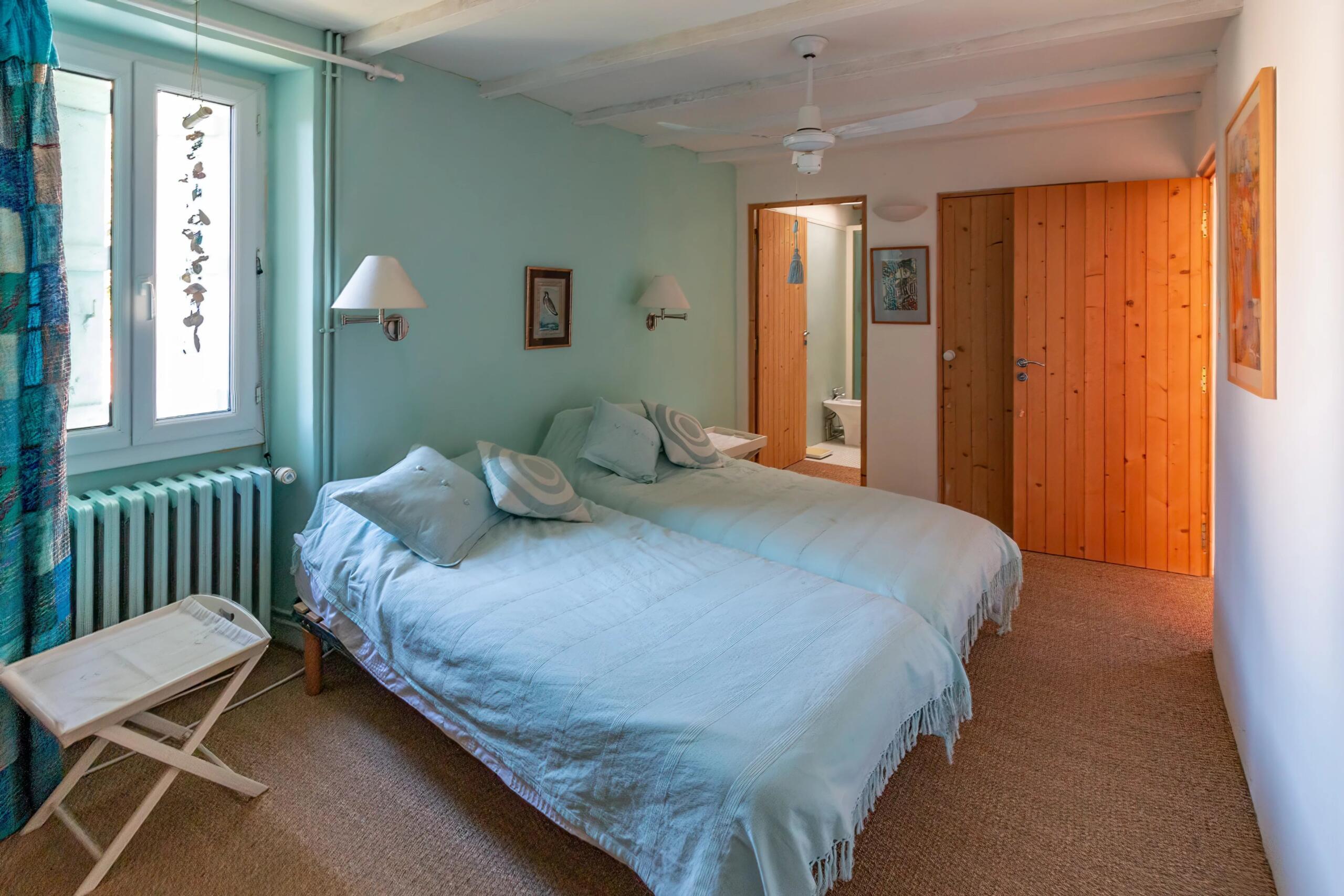 Charming village house with pool and barn, Poitou-Charentes – France – BVI84158