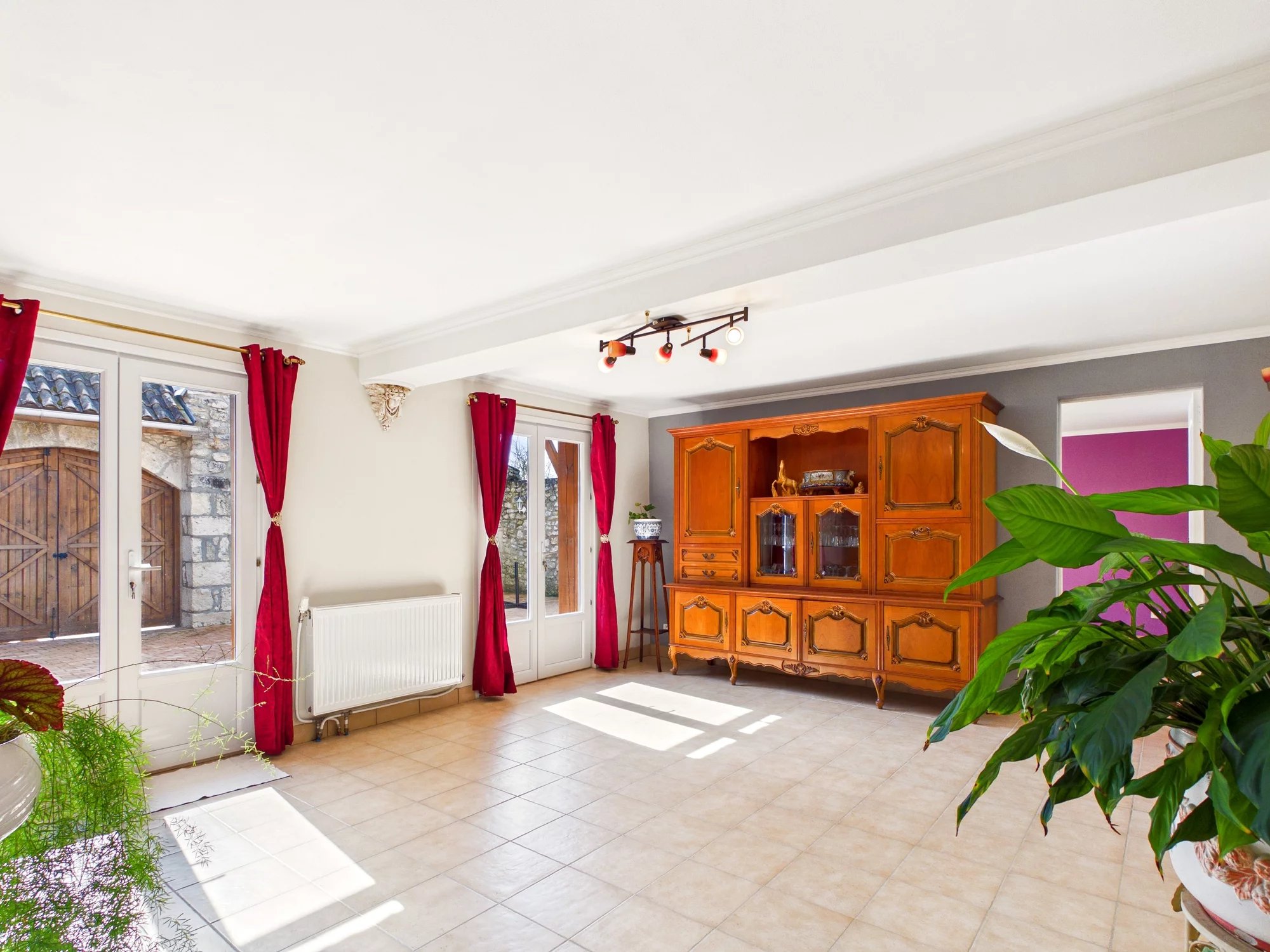 Pretty Stone house on the outskirts of Eymet, Aquitaine – France – BVI84668