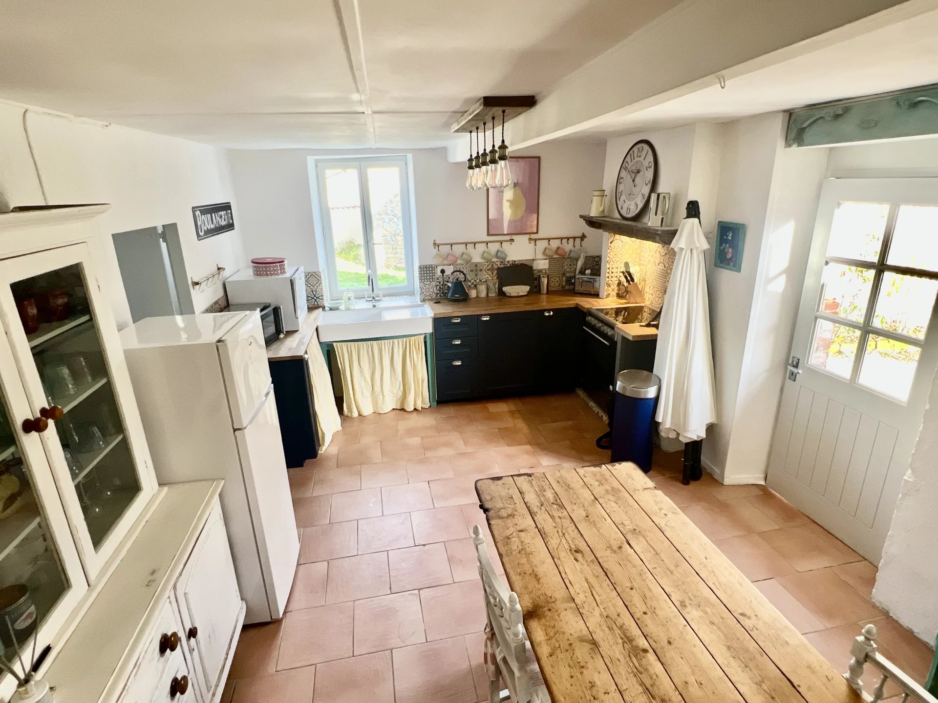 Charming detached single storey property in prime location, Poitou-Charentes – France – BVI83906