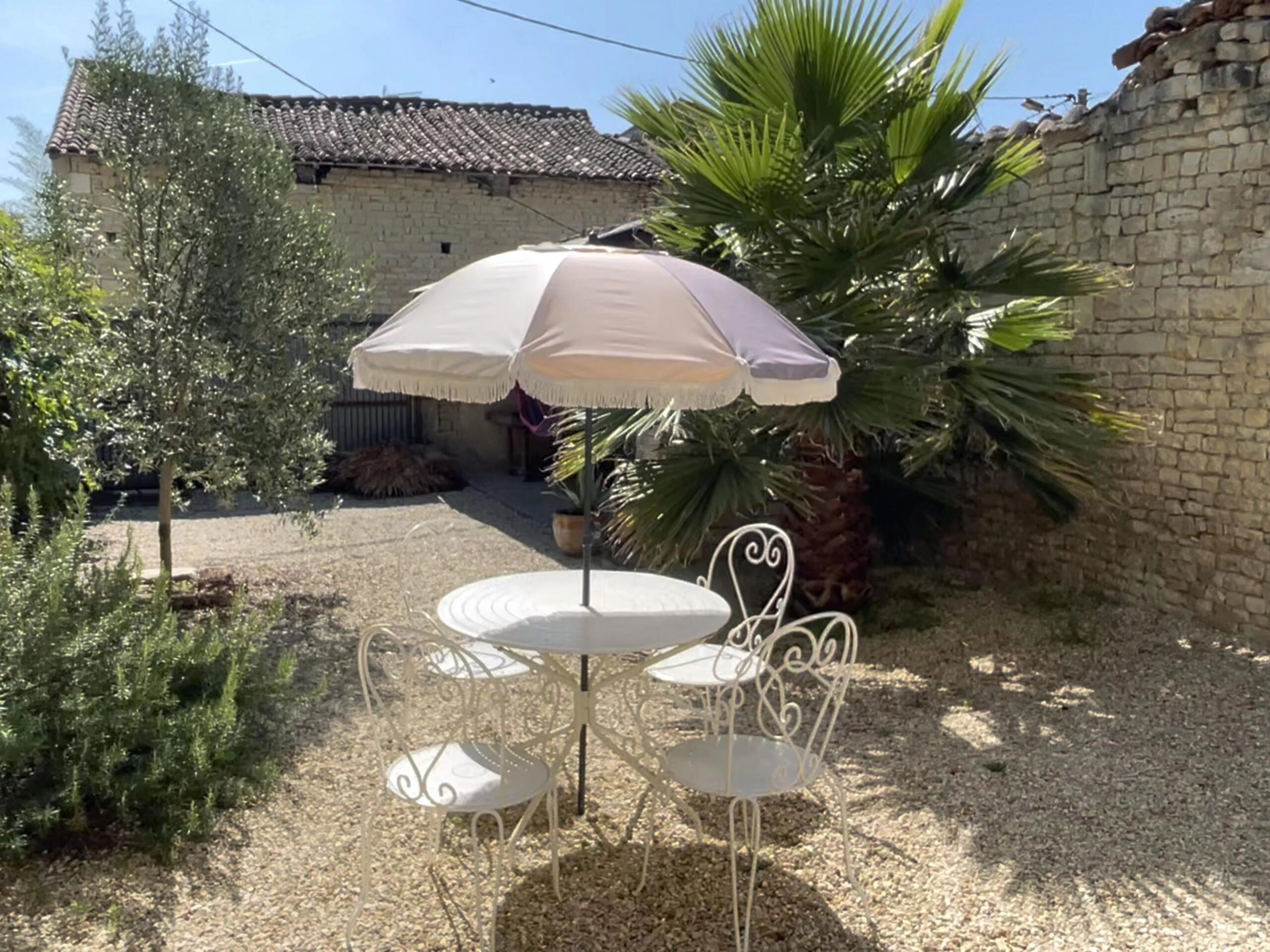 Handsome and spacious village house with 4 bedrooms and courtyard garden, Poitou-Charentes – France – BVI83358