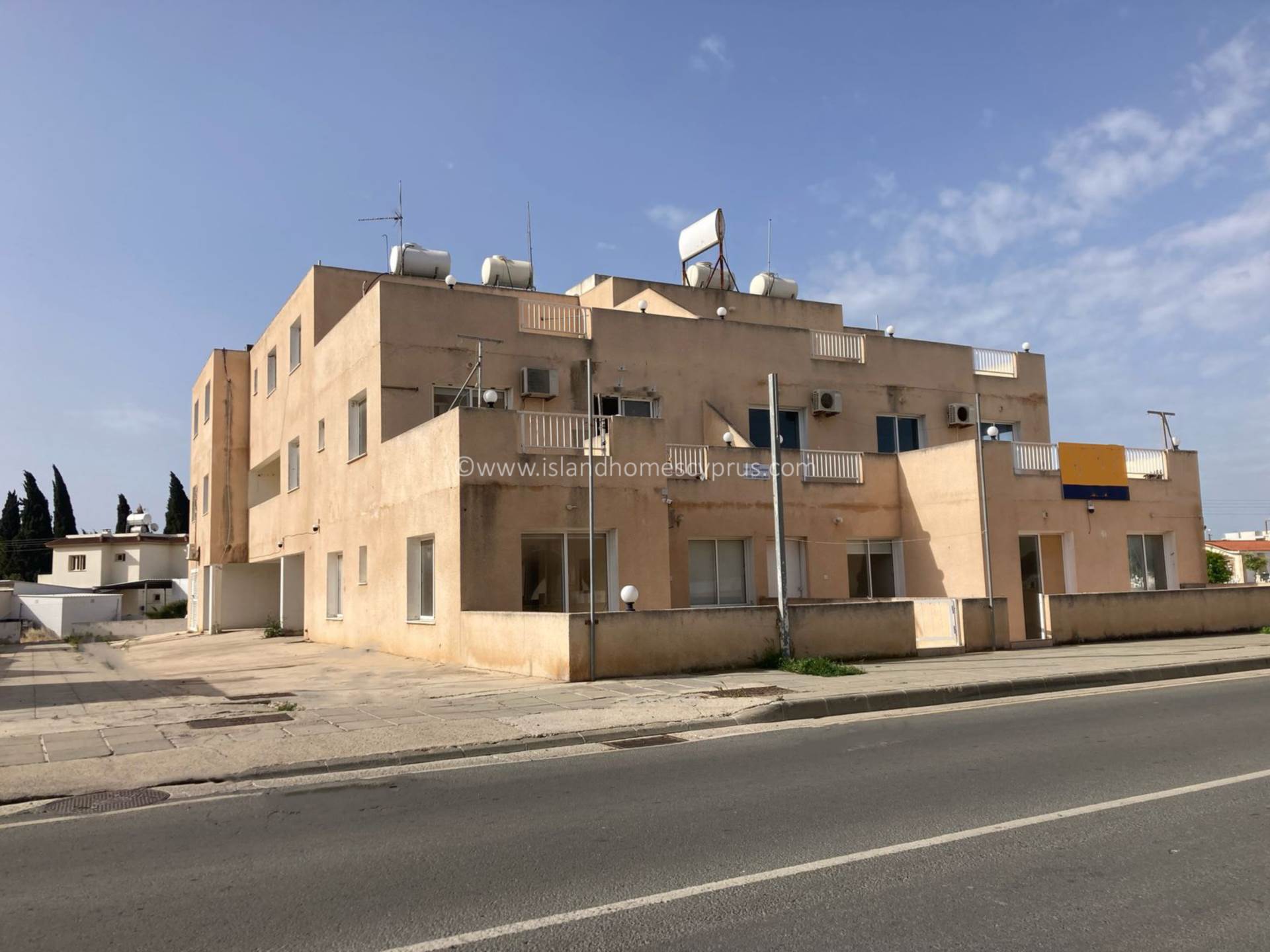 Commercial Property in Paralimni, Famagusta, Cyprus – PaR214