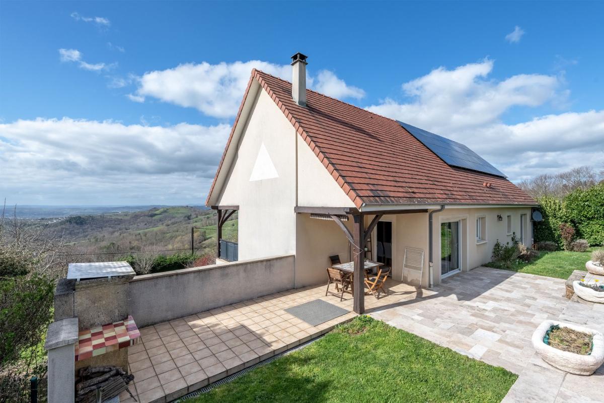 4 bedroom maison in Estal, Lot, France