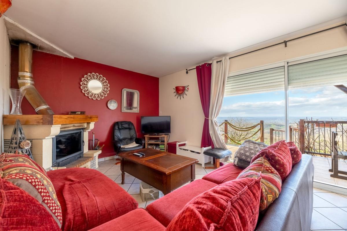 4 bedroom maison in Estal, Lot, France