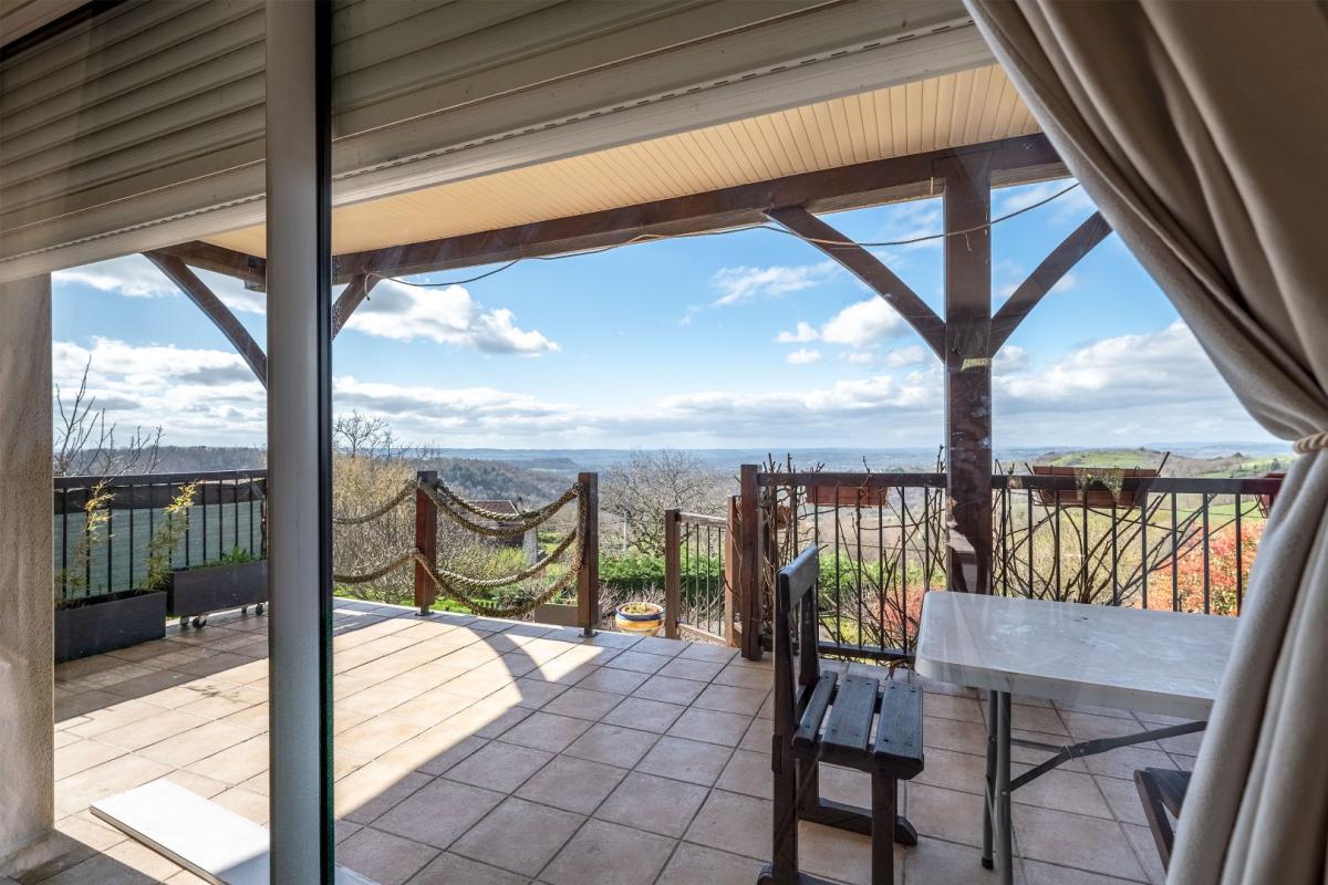 4 bedroom maison in Estal, Lot, France