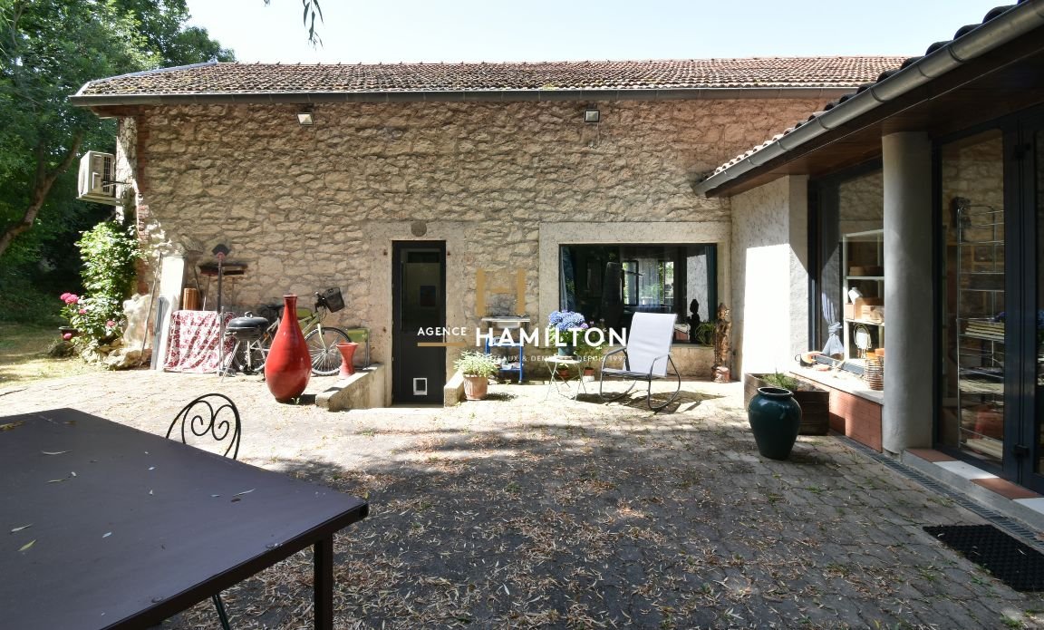 2 bedroom maison in Proche | Near Gaillac, Tarn, France