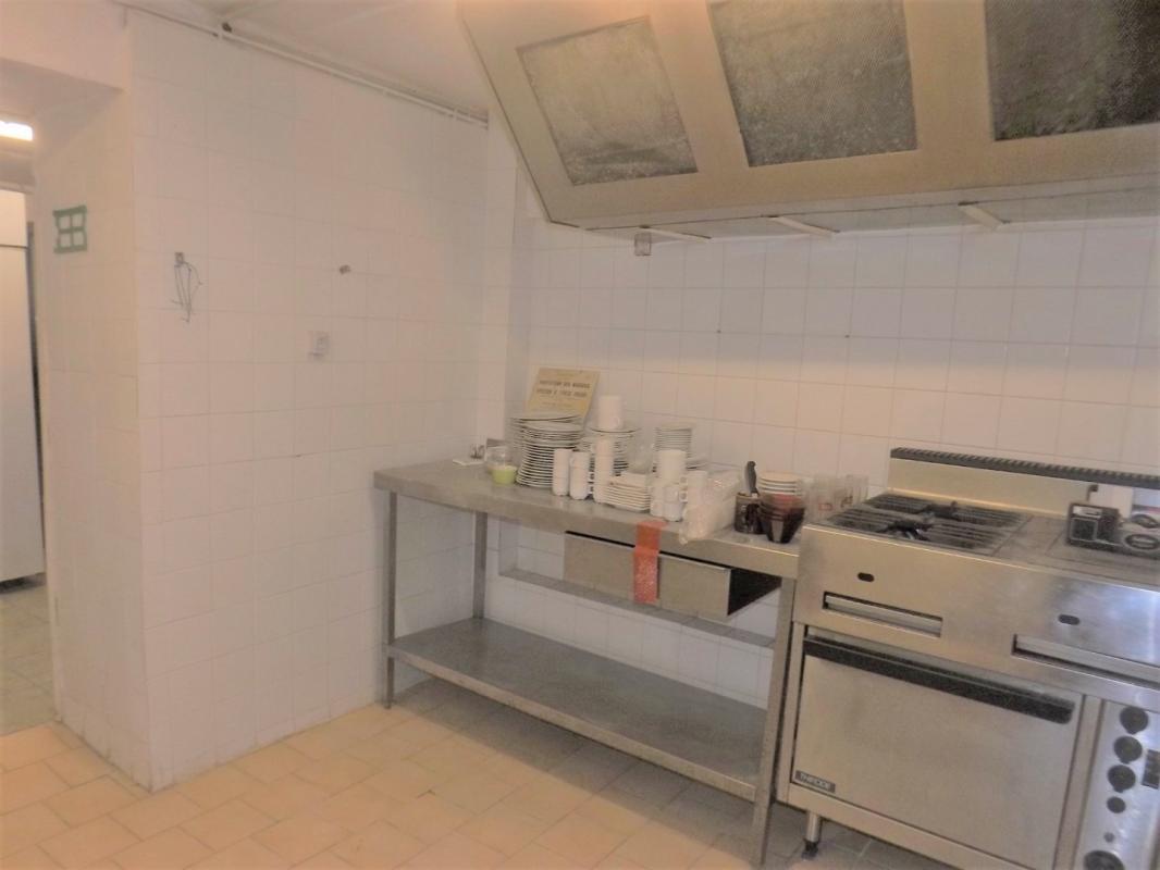 5 bedroom bar/brasserie/tabac in Confolens, Charente, France