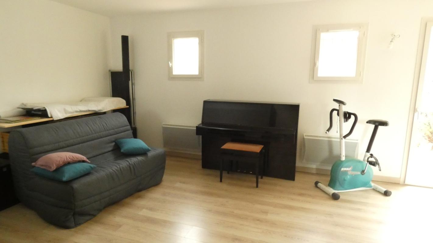 4 bedroom villa in Eyragues, Bouches-du-Rhône, France