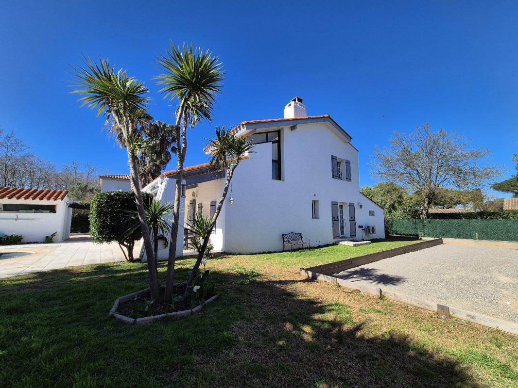 4 bedroom villa in Saint Cyprien, Pyrénées-Orientales, France