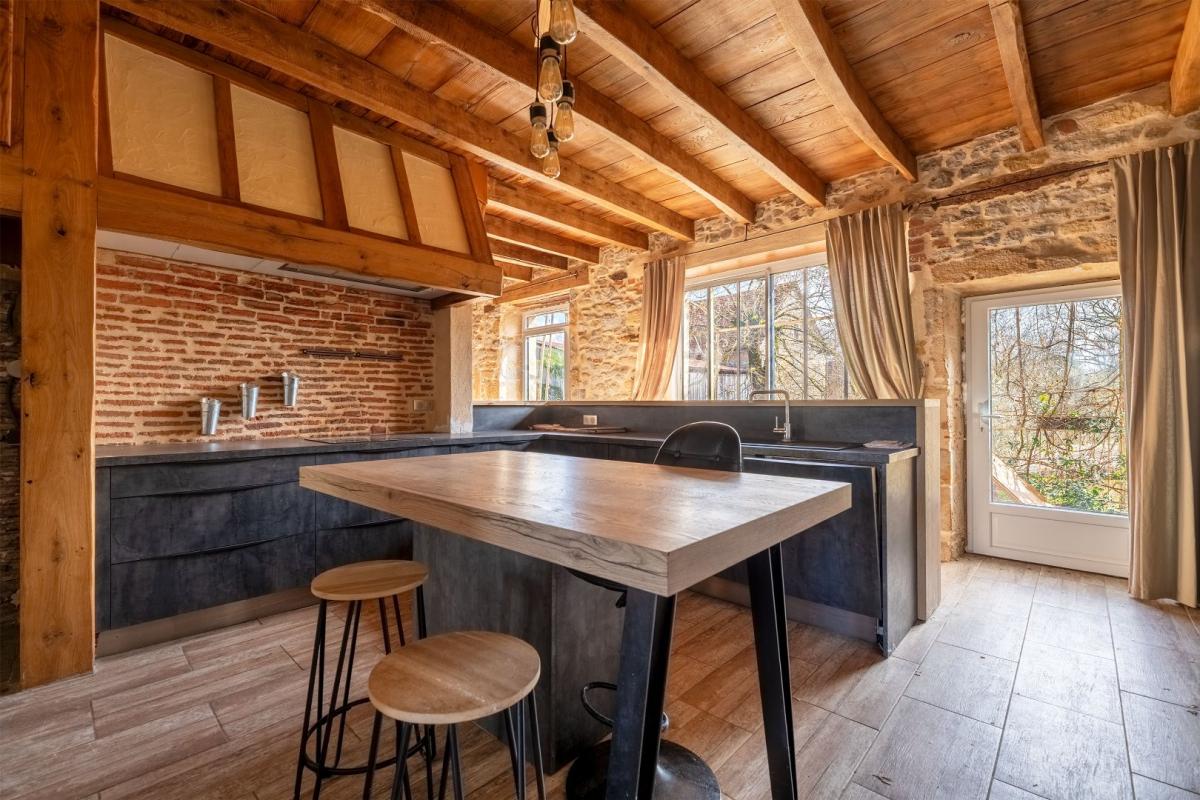 4 bedroom maison en pierres in Prudhomat, Lot, France