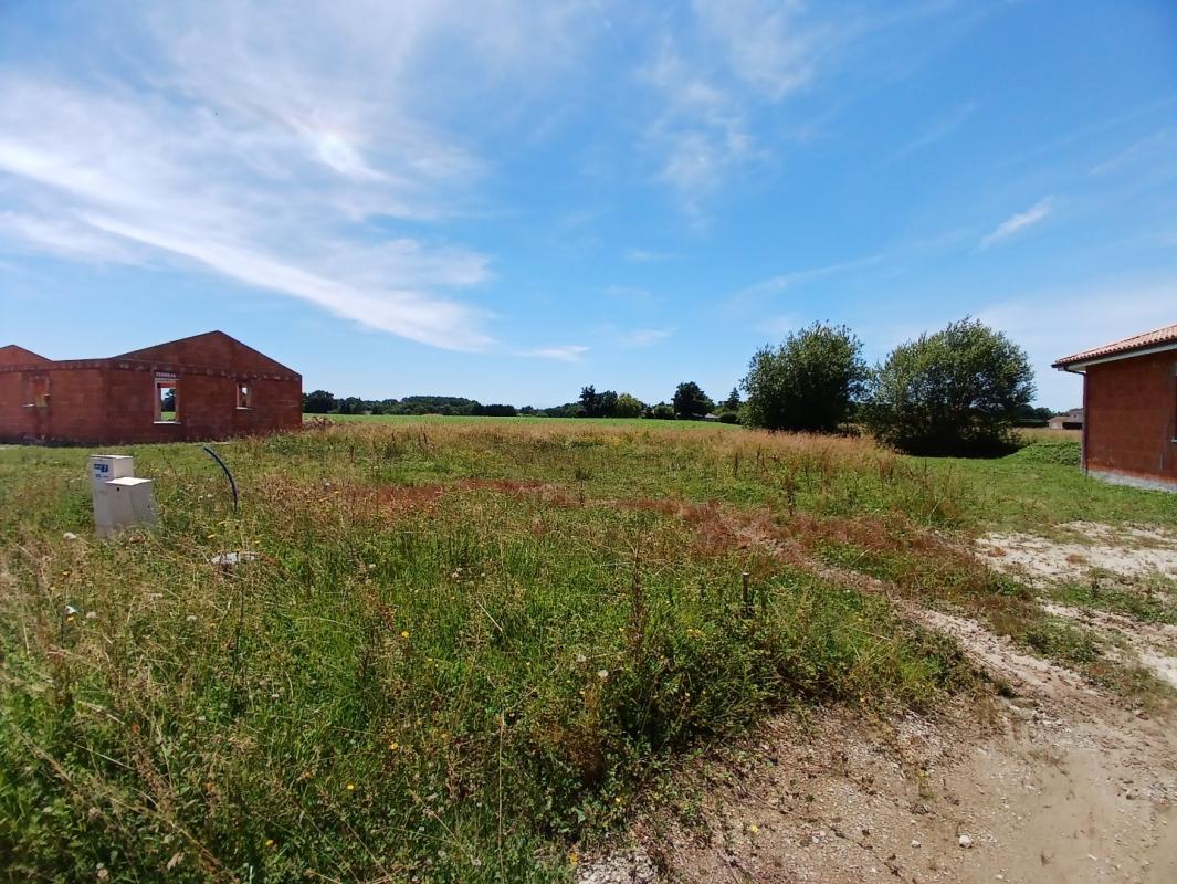 terrain a batir in Clermont, Landes, France