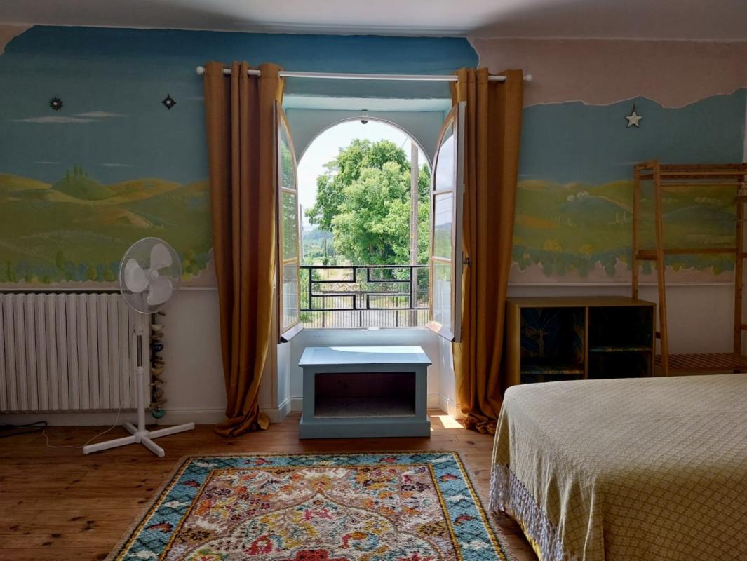 5 bedroom maison in Saint Jean D’angely, Charente-Maritime, France