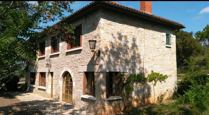 5 bedroom maison in Montsales, Aveyron, France