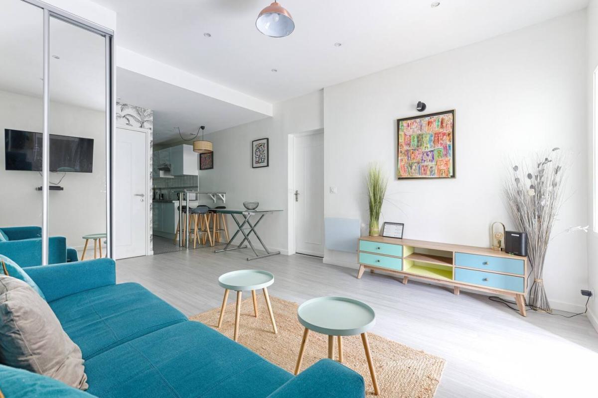 immeuble in Paris 20eme Arrondissement, Paris, France