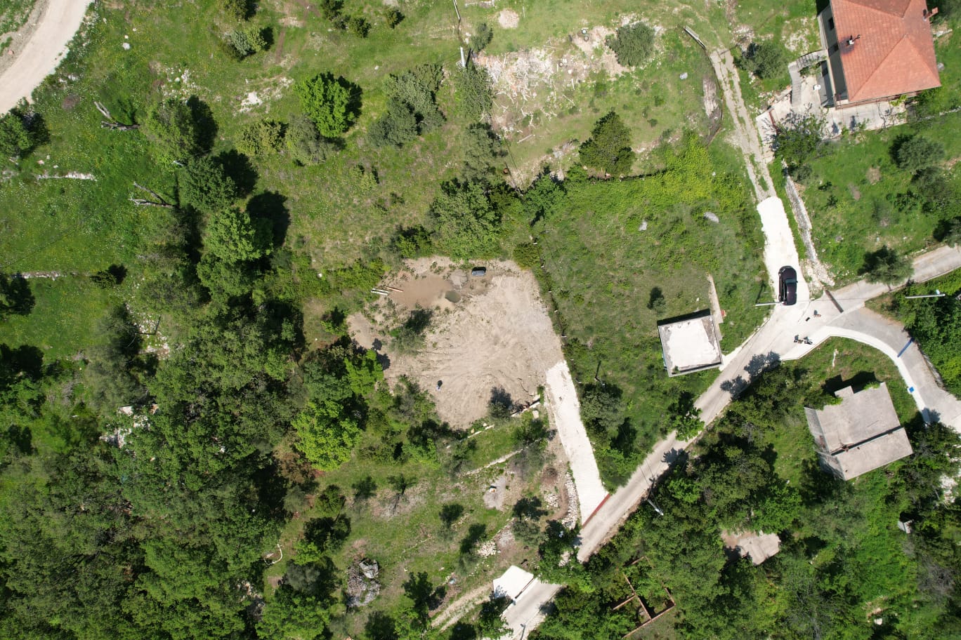 Urbanized Land Plot – 400 m² in Podi