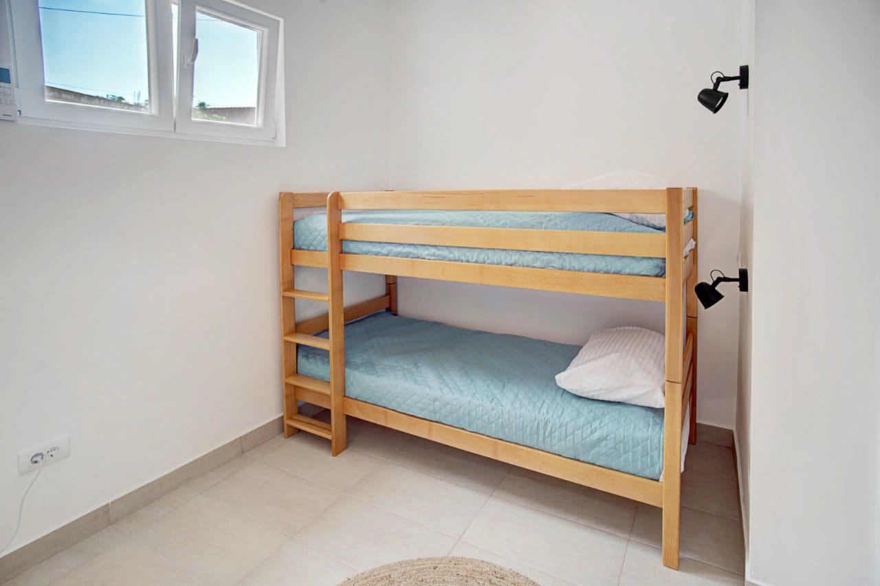 Two-Bedroom Apartment with Spacious Terrace and Garden Just 20m from the Beach!