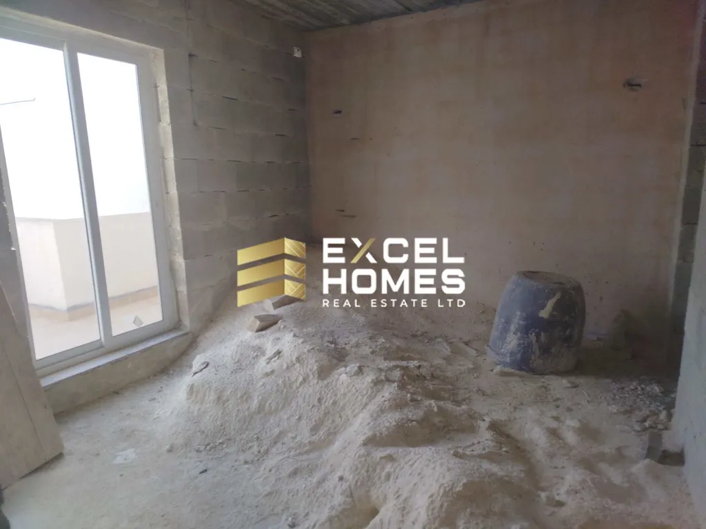 3 bedroom Penthouse in Qormi, Malta – 67160