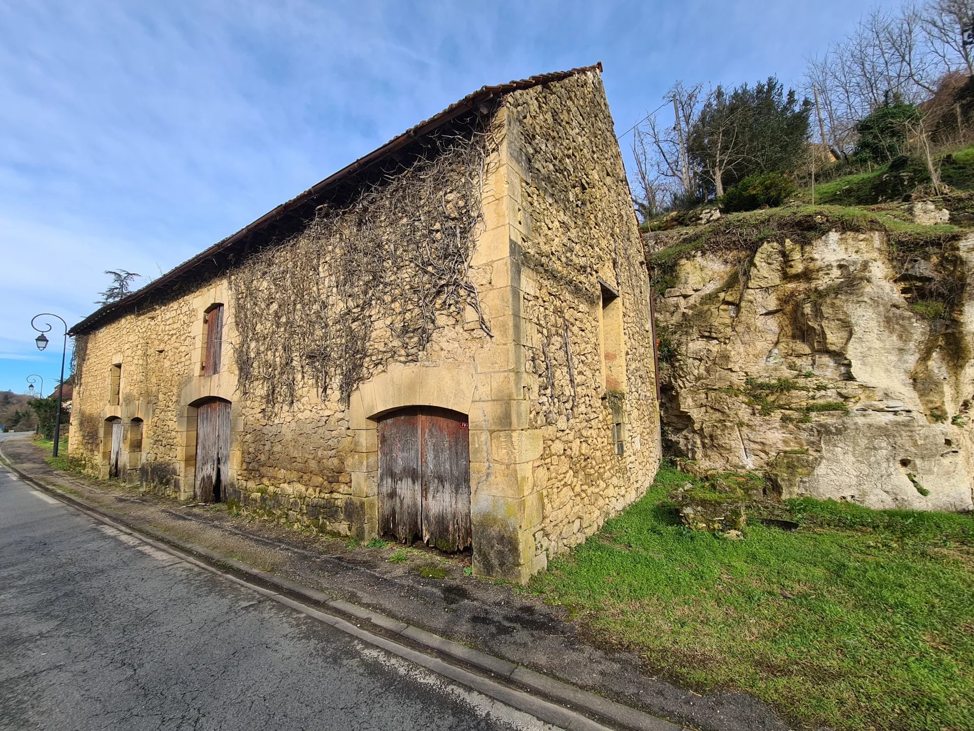 Charming stone barn with ruin, land and cave., Aquitaine – France – BVI72995