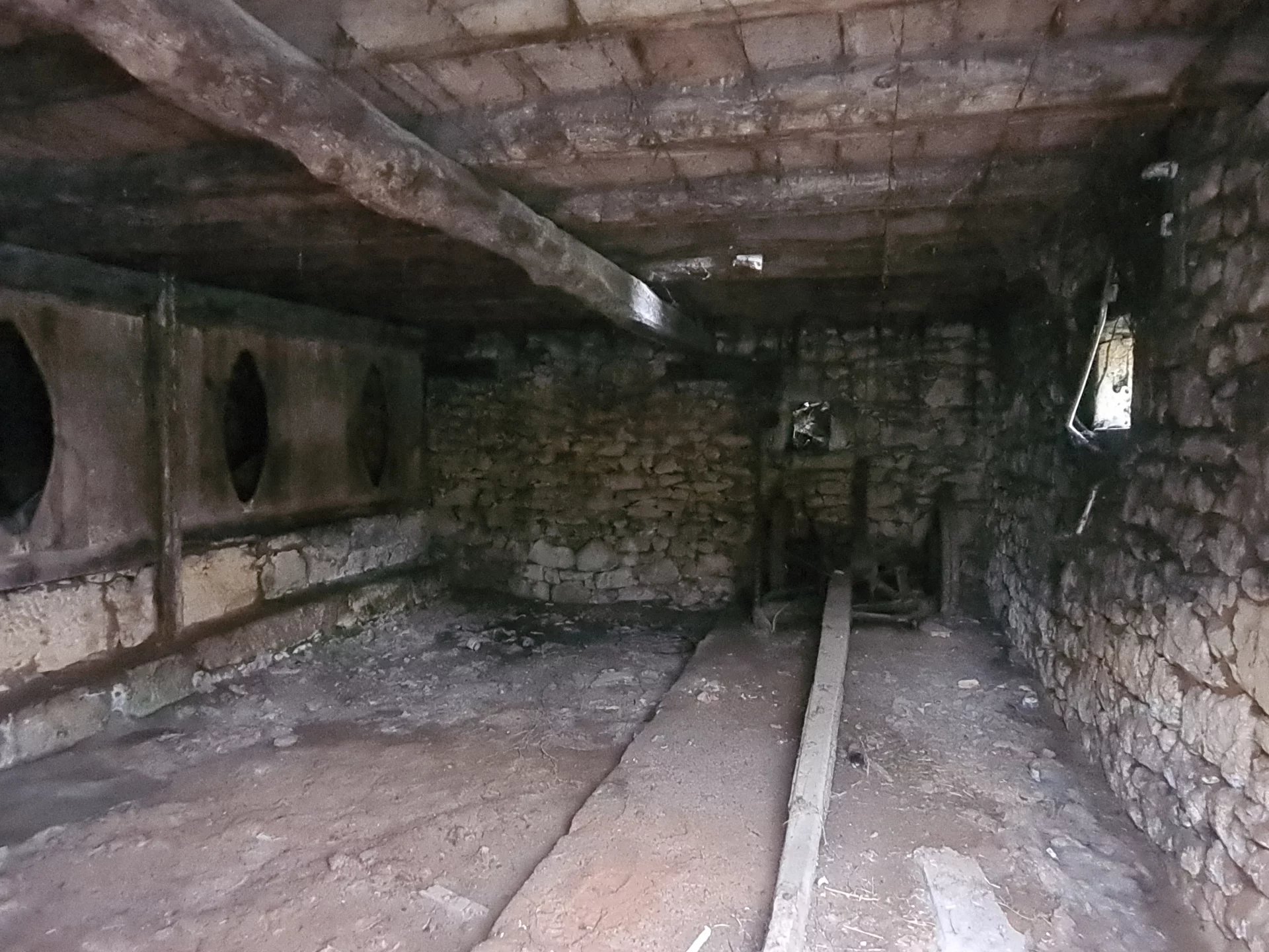 Charming stone barn with ruin, land and cave., Aquitaine – France – BVI72995