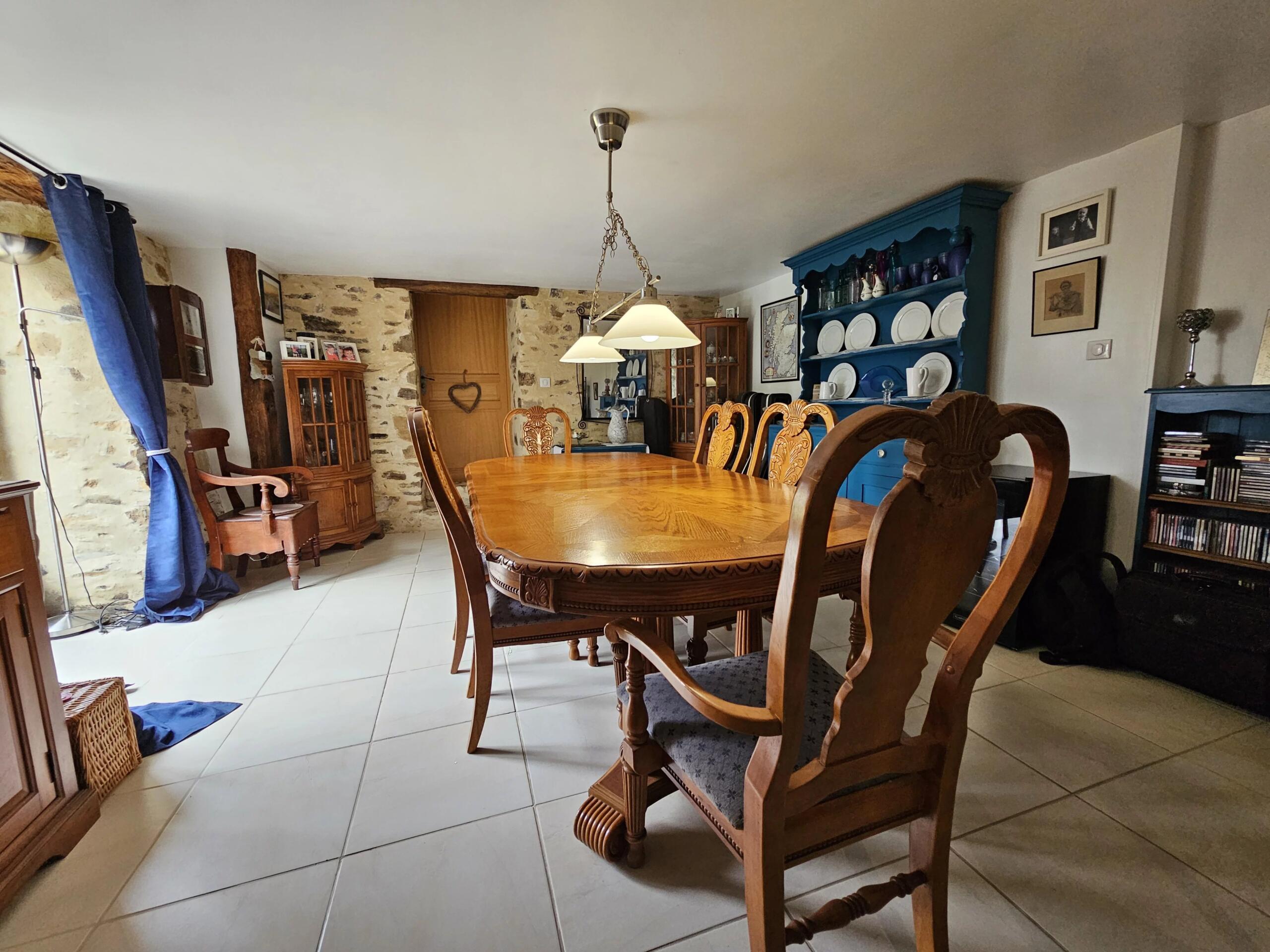 A Characterful Countryside Cottage with Guest Gîte, Poitou-Charentes – France – BVI83142