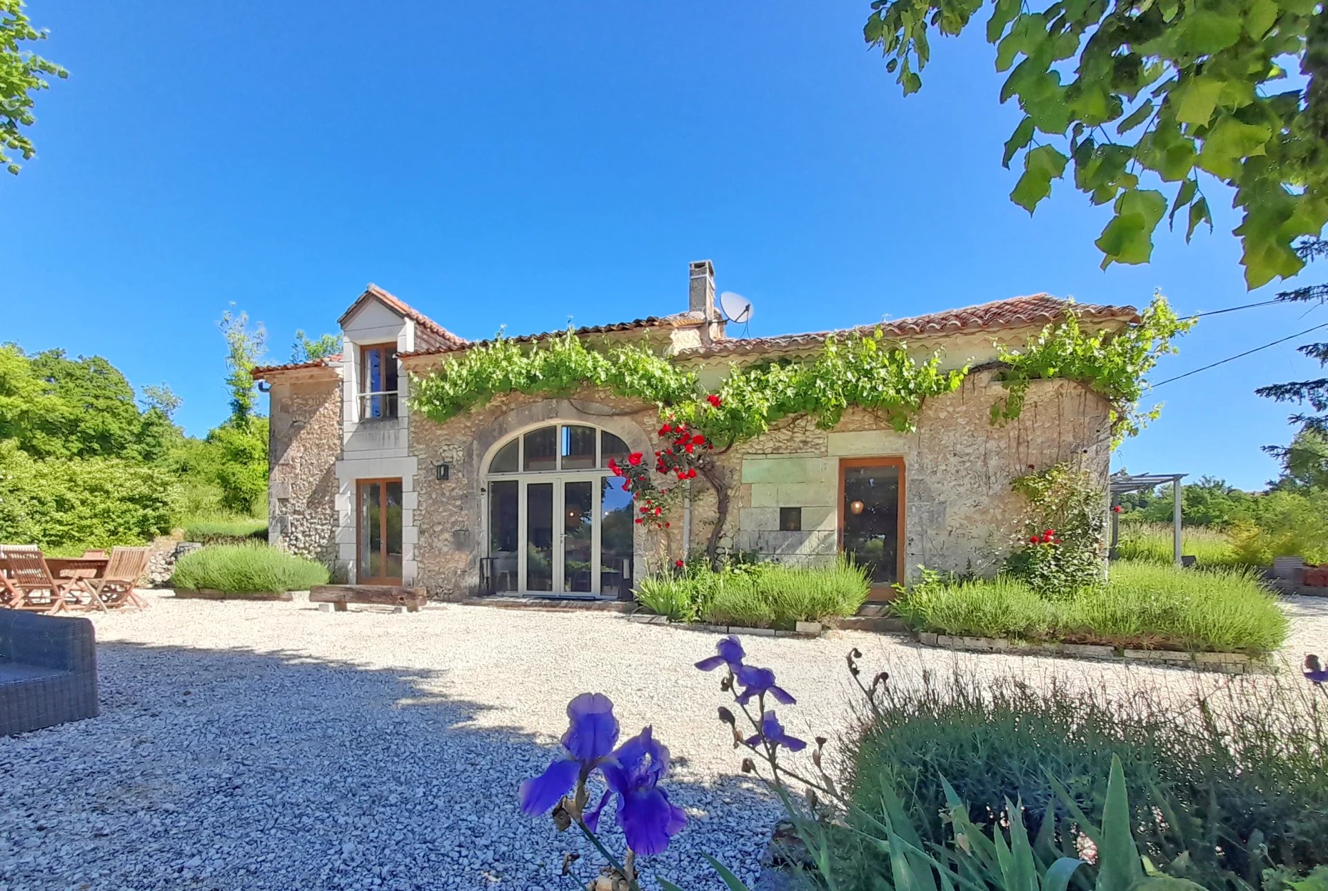 Beautiful country house in an idyllic setting, Aquitaine – France – BVI77304
