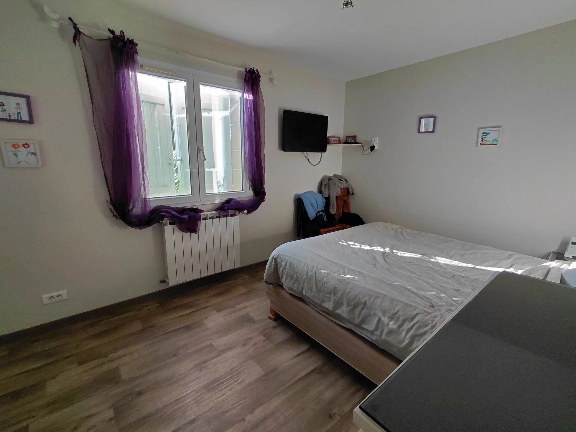 Modern 5-6 bedroomed house with 2 acres of land and large outbuilding, Midi-Pyrénées – France – BVI83789