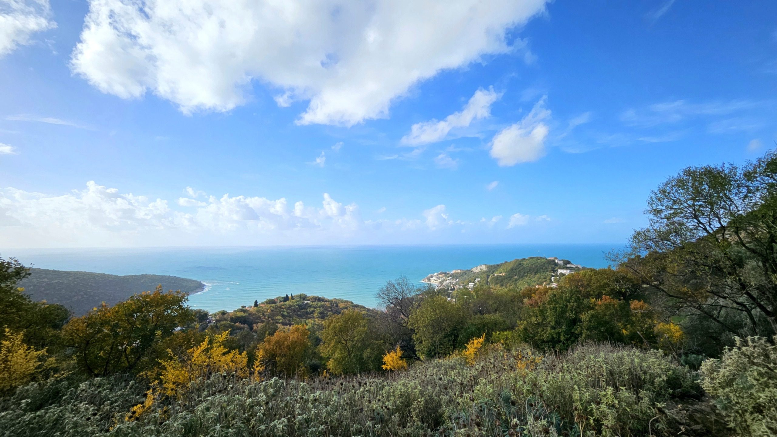 Land plot with an old stone house, Montenegro – MRE1522