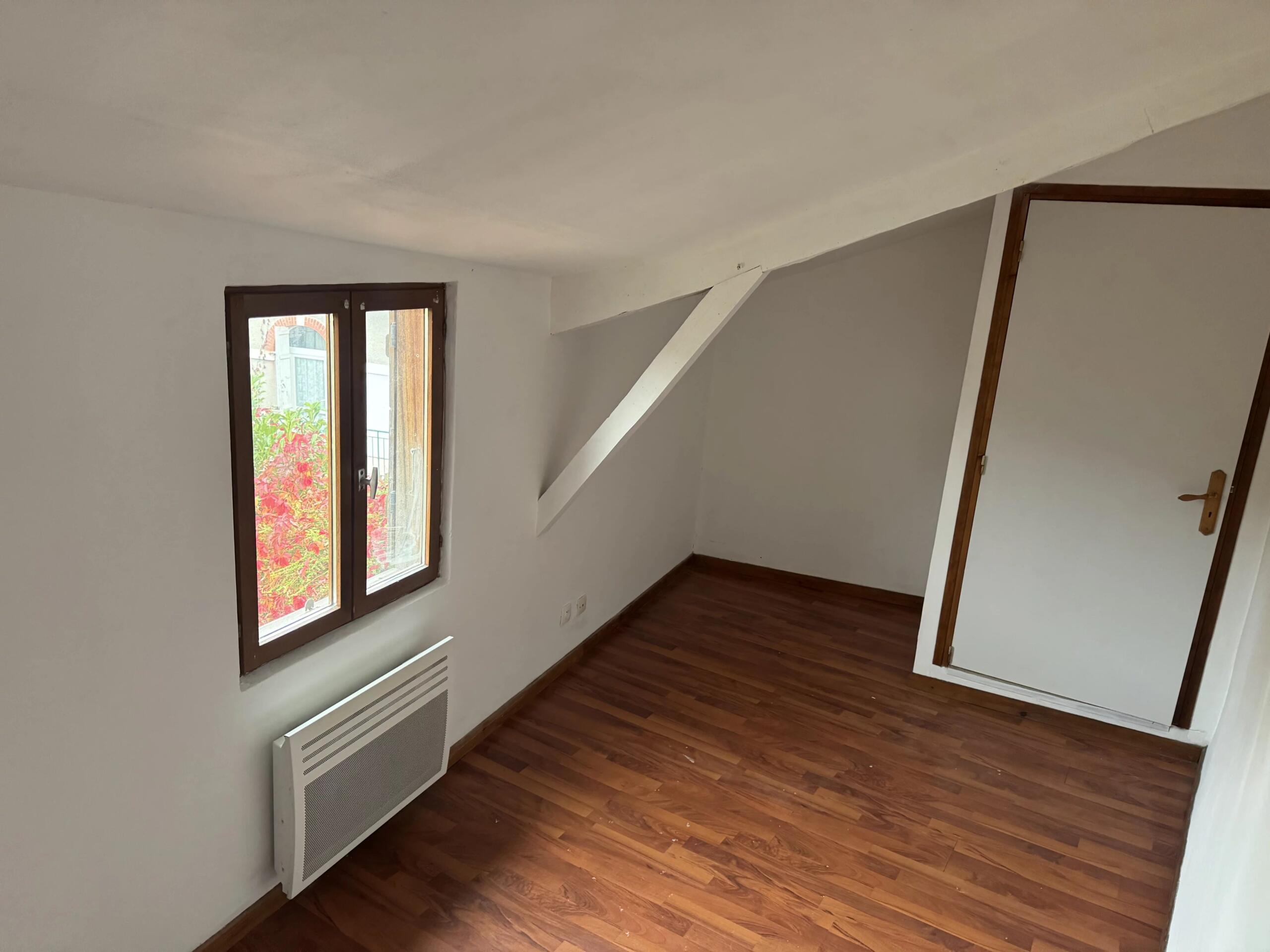 Income Property for Sale – 3 Rented Apartments – Turnkey Investment, Midi-Pyrénées – France – BVI84473