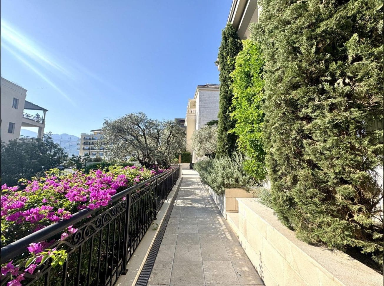 Luxury Duplex Porto Montenegro – 3 Bedroom Prime Living, Montenegro – MREMB6