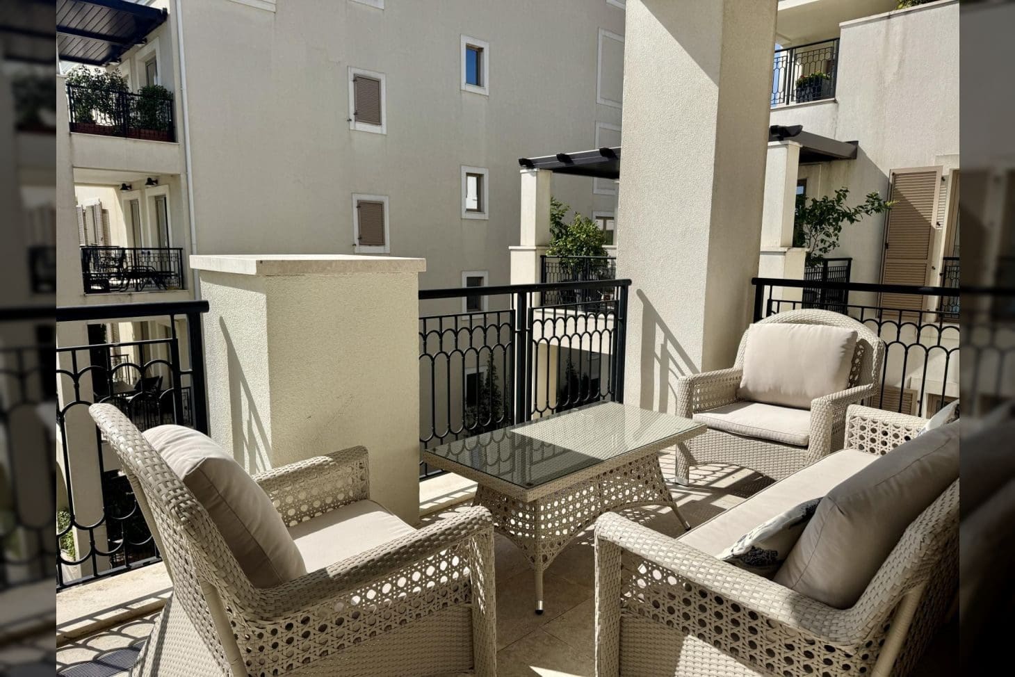 Sea View Apartment Porto Montenegro – 2-Bed Luxury Home, Montenegro – MREMB7