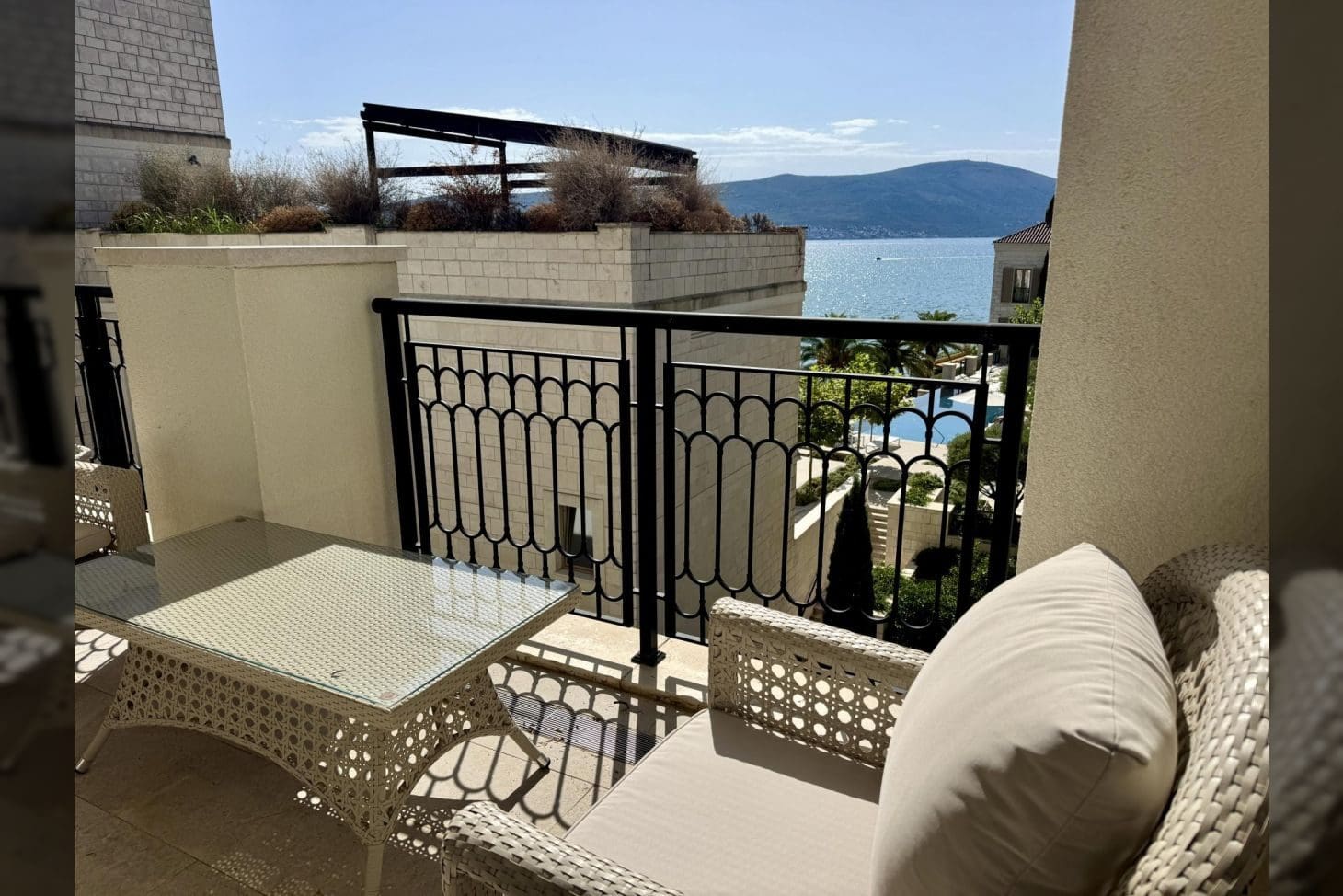 Sea View Apartment Porto Montenegro – 2-Bed Luxury Home, Montenegro – MREMB7