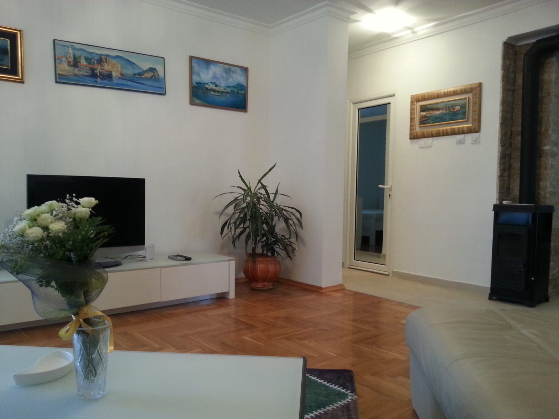 Apartment for Sale in Budva – 3-Bedroom Smart Choice, Montenegro – MREYU1