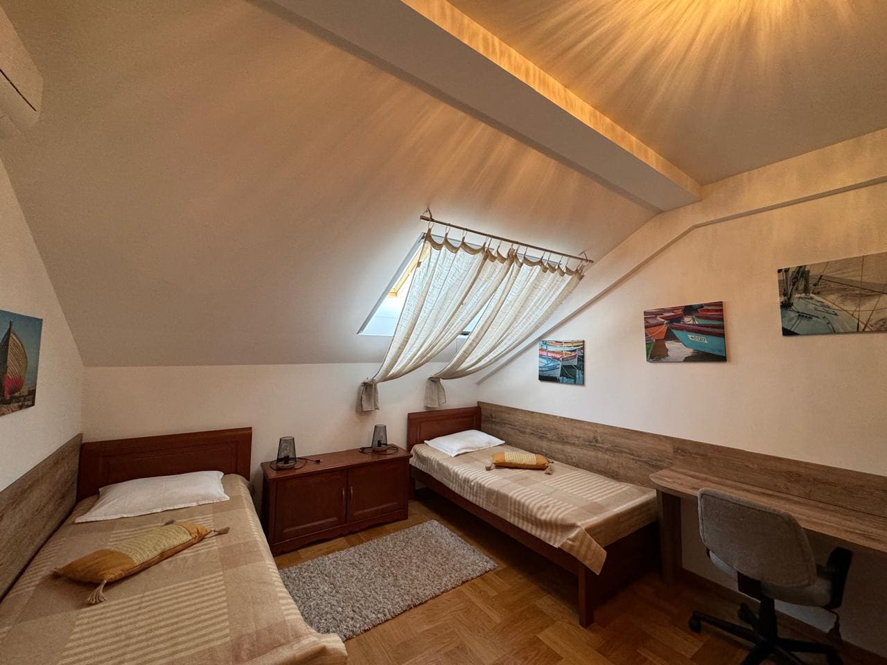 Penthouse Apartment for Sale in Budva – Prime Location, Montenegro – MRENB111